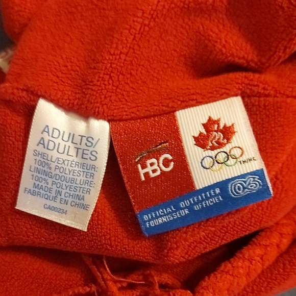 2006 Offical Winter Olympic Red Hat with White Accents - Picture 3 of 5